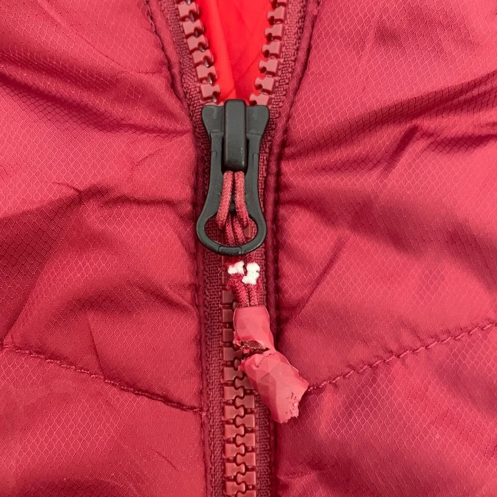 North Face Womens Small Burgundy Insulated Quilted Puffer Jacket NF0A2TIZ winter